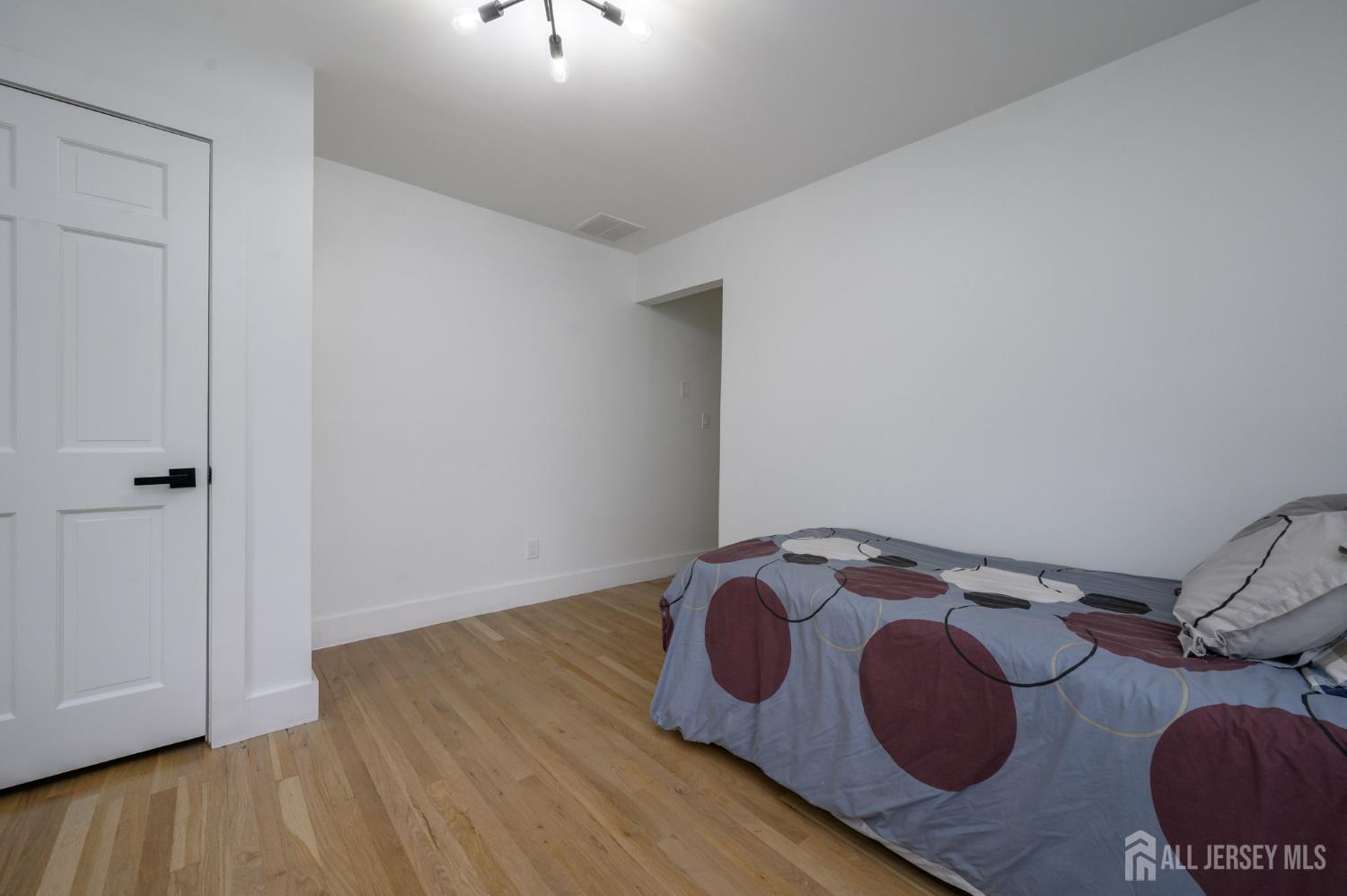 Toms River, New Jersey, 08755, United States, 5 Bedrooms Bedrooms, ,4 BathroomsBathrooms,Residential,Active,2042159