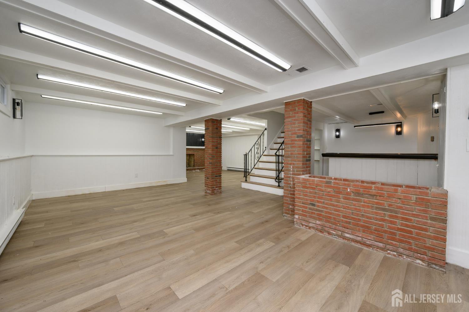 Toms River, New Jersey, 08755, United States, 5 Bedrooms Bedrooms, ,4 BathroomsBathrooms,Residential,Active,2042159
