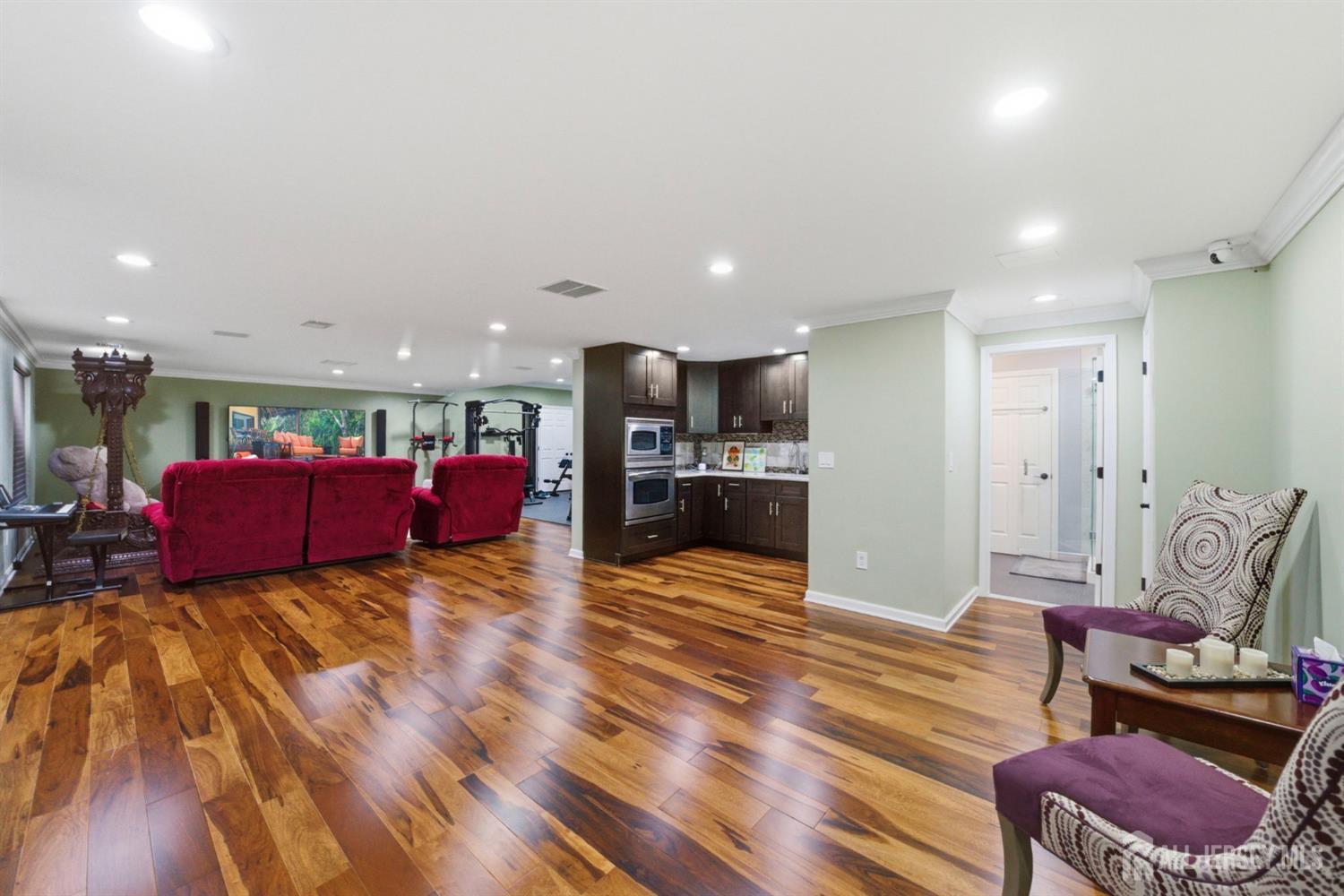 Monroe, New Jersey, 08831, United States, 5 Bedrooms Bedrooms, ,4 BathroomsBathrooms,Residential,Active,2041587