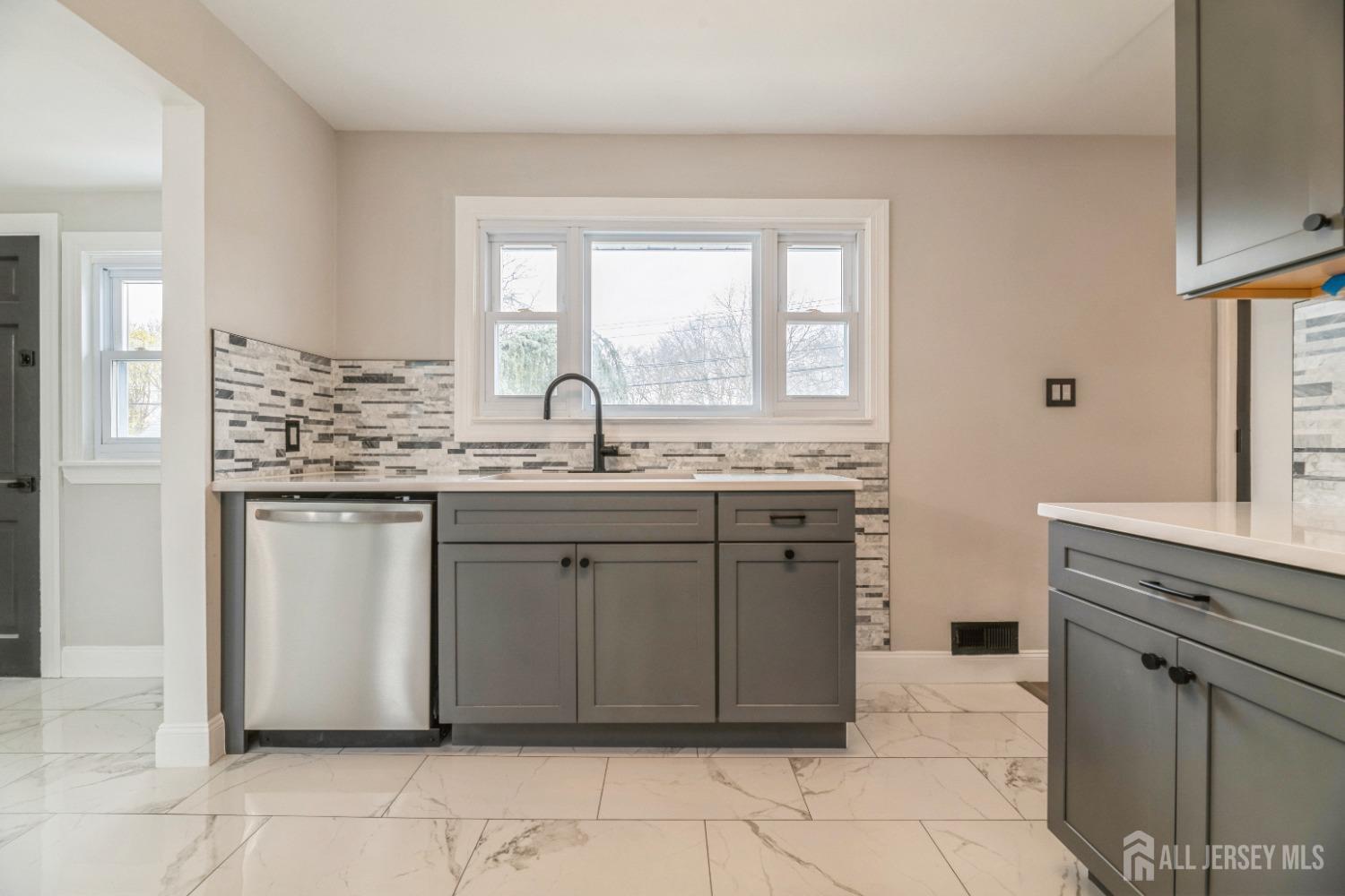 13 Mimi Road, Old Bridge, New Jersey image 9