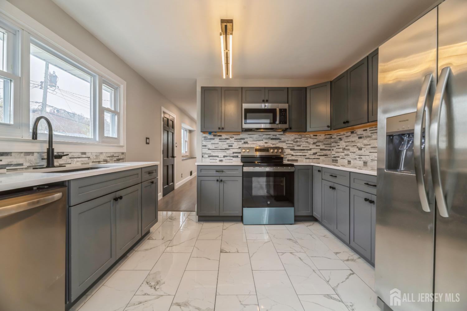 13 Mimi Road, Old Bridge, New Jersey image 8