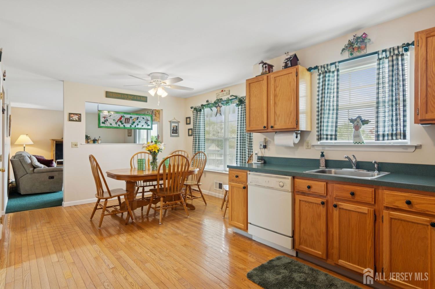 25 Ridge Avenue, Sayreville, New Jersey image 11