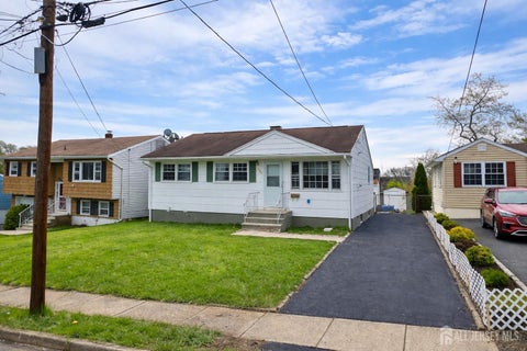 Homes For Sale - 254 E George Place<br/> Iselin, NJ 08830