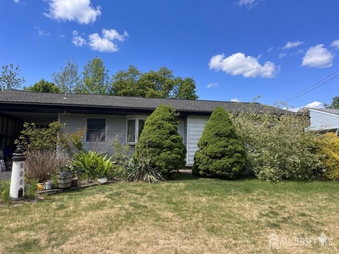 Homes For Sale - 11 Purdue Road<br/> Old Bridge, NJ 08859