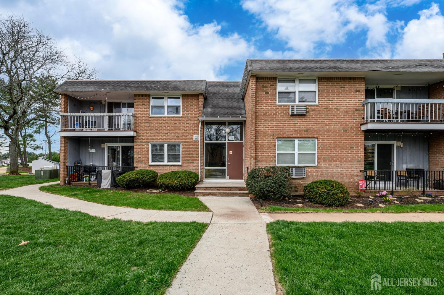 807 Eves Drive #3P, Hillsborough, New Jersey image 1