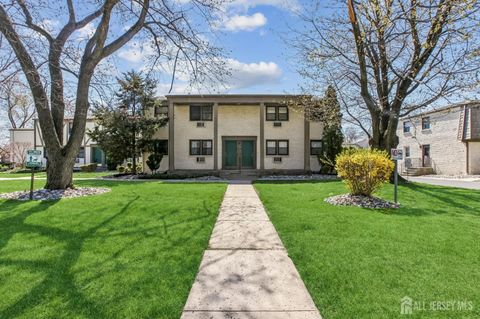 Condo For Sale - 500 Cliffwood Avenue #D13<br/> Matawan, NJ 07747