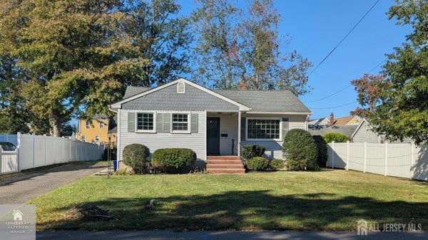 305 E ST, MIDDLESEX, NJ 08846 - Image 98052374ba35aef28d2377b3cd366a21/2698185615
