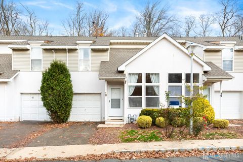 Condo For Sale - 18 Parkside Drive<br/> Jamesburg, NJ 08831