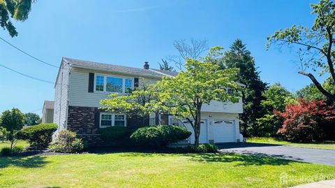 Homes For Sale - 950 Newton Street<br/> North Brunswick, NJ 08902