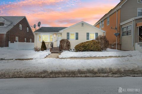 Homes For Sale - 39 Leick Avenue<br/> Carteret, NJ 07008