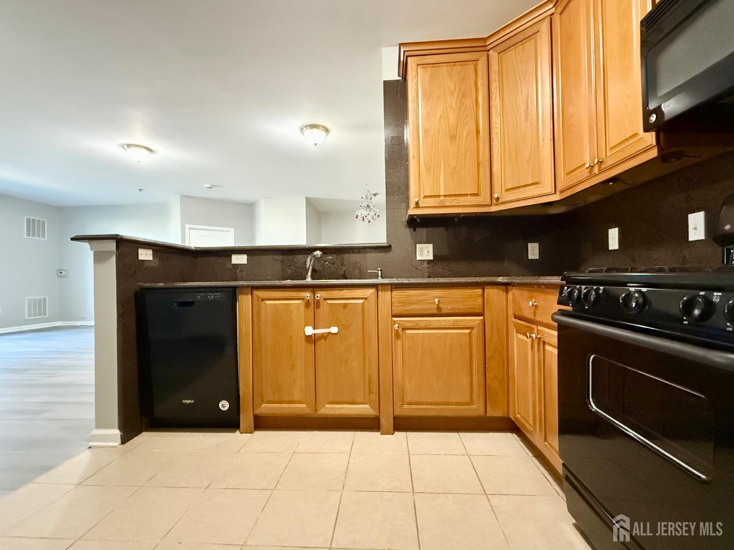 3214 Edward Stec Boulevard, Edison, New Jersey image 5