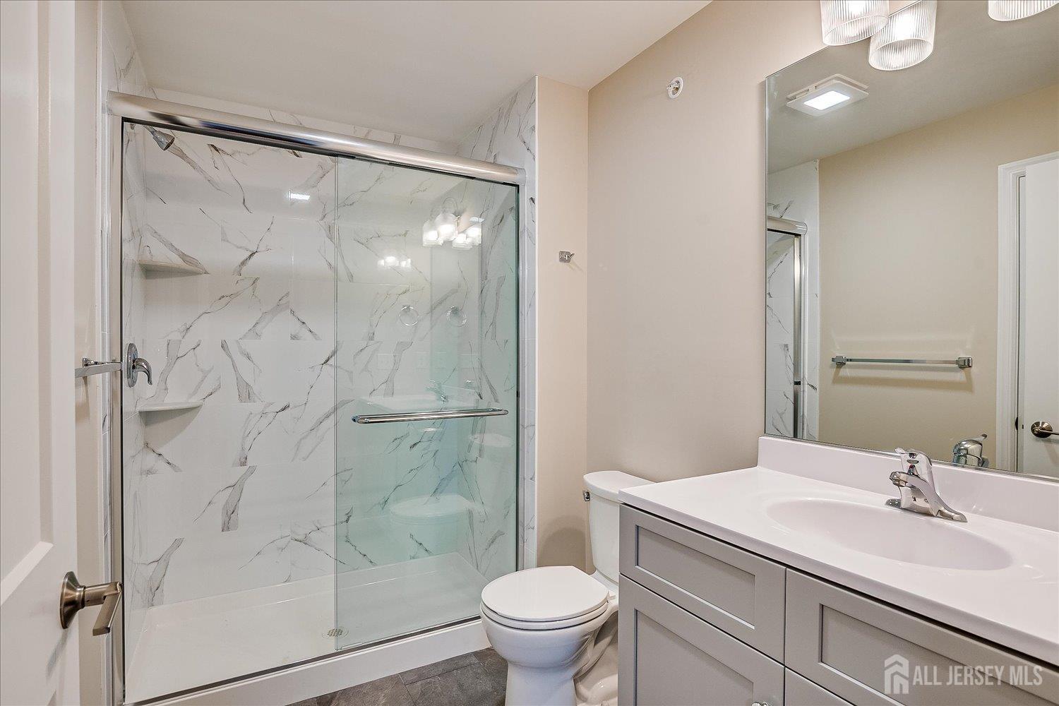 South Plainfield, New Jersey 07080, United States, 2 Bedrooms Bedrooms, ,2 BathroomsBathrooms,Residential,Active,243122