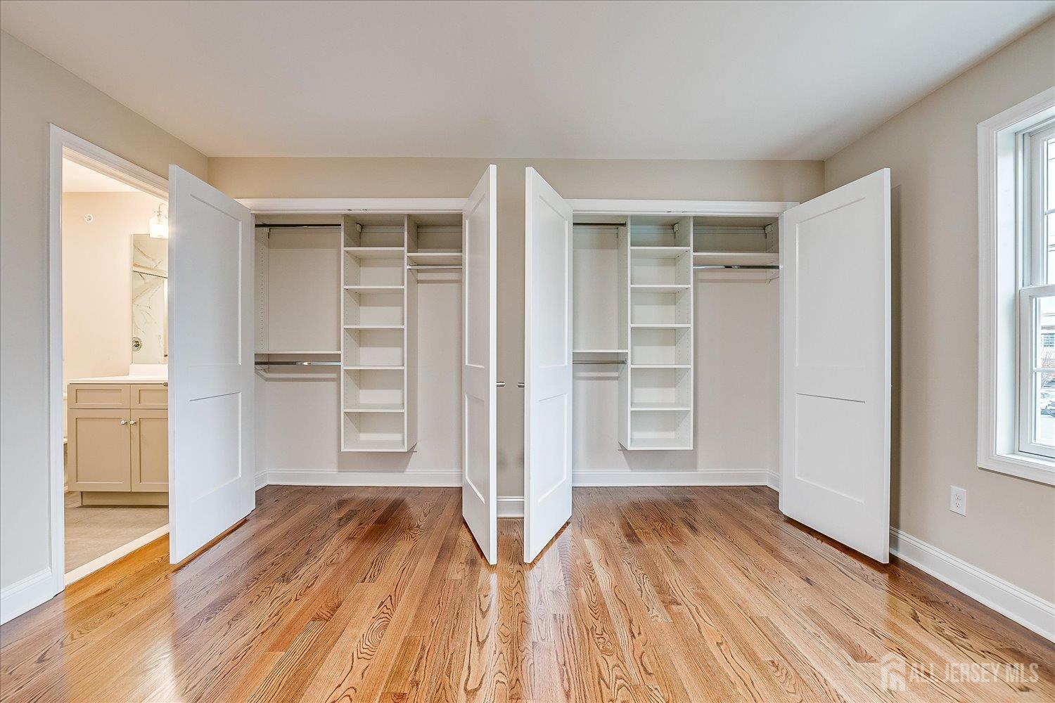 South Plainfield, New Jersey 07080, United States, 2 Bedrooms Bedrooms, ,2 BathroomsBathrooms,Residential,Active,243122