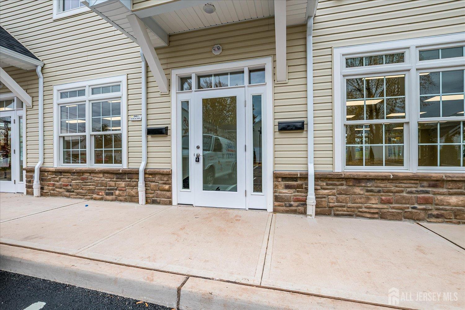 South Plainfield, New Jersey 07080, United States, 2 Bedrooms Bedrooms, ,2 BathroomsBathrooms,Residential,Active,243122