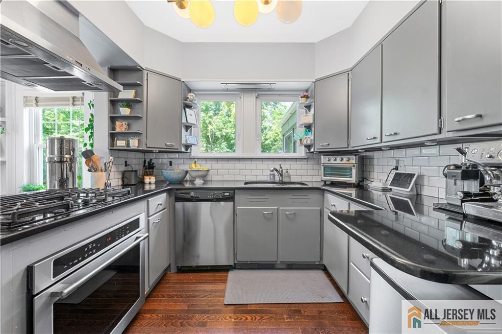 297 Franklin Road, North Brunswick, New Jersey image 6