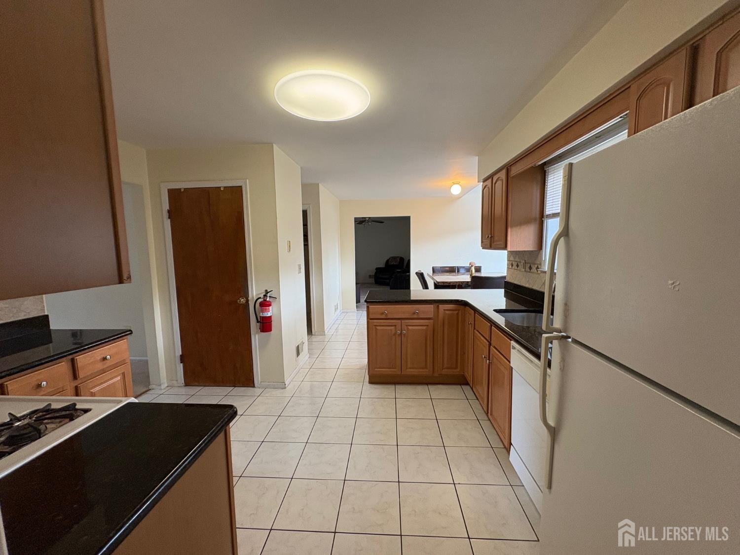 4 La Valencia Road, Old Bridge, New Jersey image 15