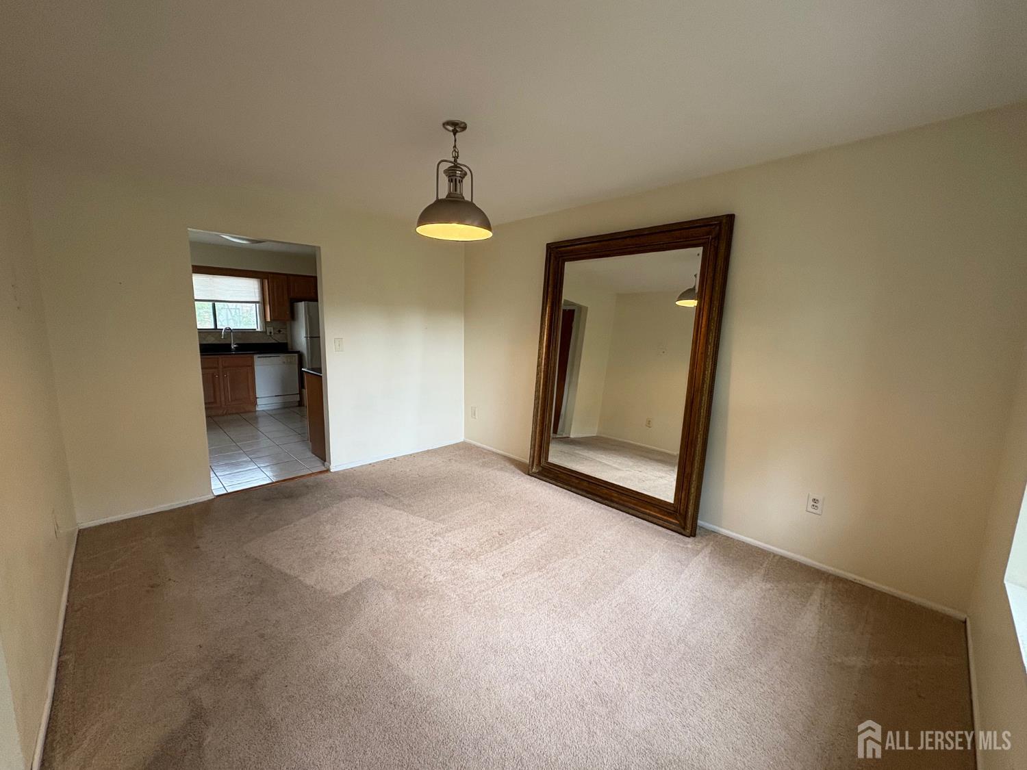 4 La Valencia Road, Old Bridge, New Jersey image 5