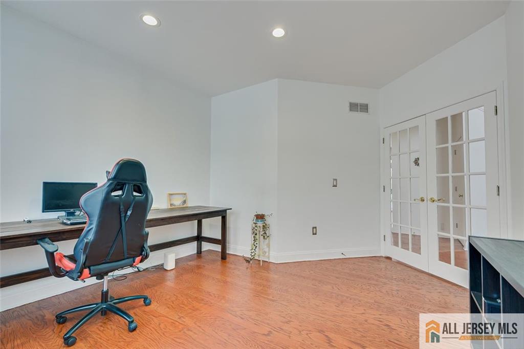 South Brunswick, New Jersey, 08852, United States, 4 Bedrooms Bedrooms, ,4 BathroomsBathrooms,Residential,Active,2019807