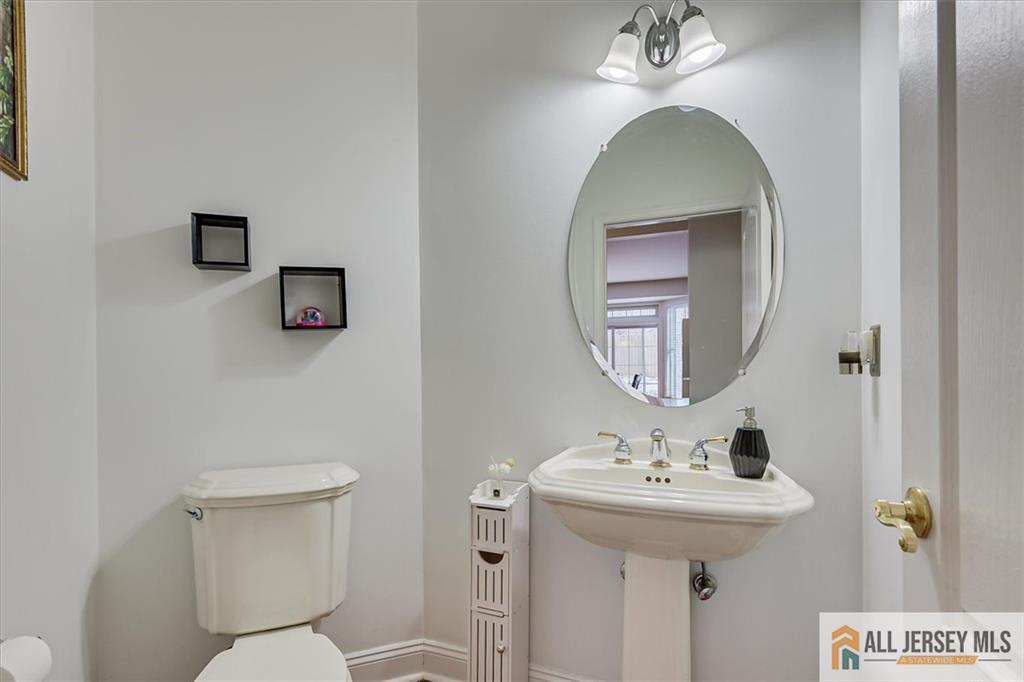 South Brunswick, New Jersey, 08852, United States, 4 Bedrooms Bedrooms, ,4 BathroomsBathrooms,Residential,Active,2019807