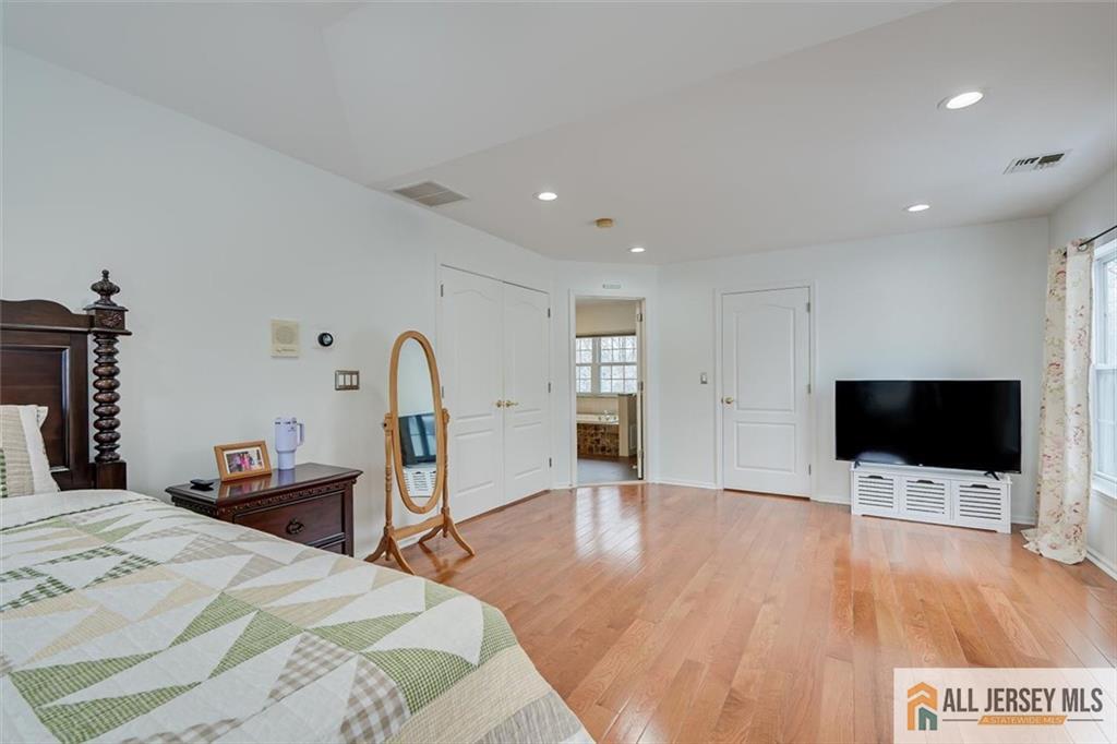South Brunswick, New Jersey, 08852, United States, 4 Bedrooms Bedrooms, ,4 BathroomsBathrooms,Residential,Active,2019807