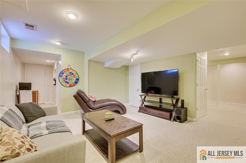 South Brunswick, New Jersey, 08852, United States, 4 Bedrooms Bedrooms, ,4 BathroomsBathrooms,Residential,Active,2019807