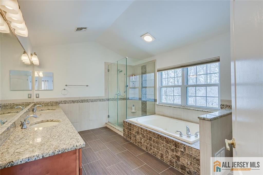 South Brunswick, New Jersey, 08852, United States, 4 Bedrooms Bedrooms, ,4 BathroomsBathrooms,Residential,Active,2019807