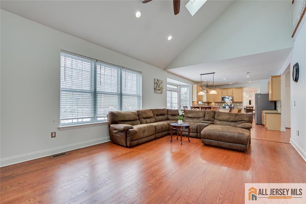 South Brunswick, New Jersey, 08852, United States, 4 Bedrooms Bedrooms, ,4 BathroomsBathrooms,Residential,Active,2019807