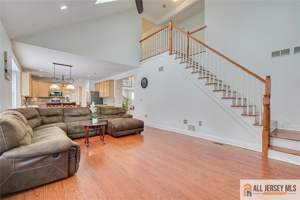 South Brunswick, New Jersey, 08852, United States, 4 Bedrooms Bedrooms, ,4 BathroomsBathrooms,Residential,Active,2019807
