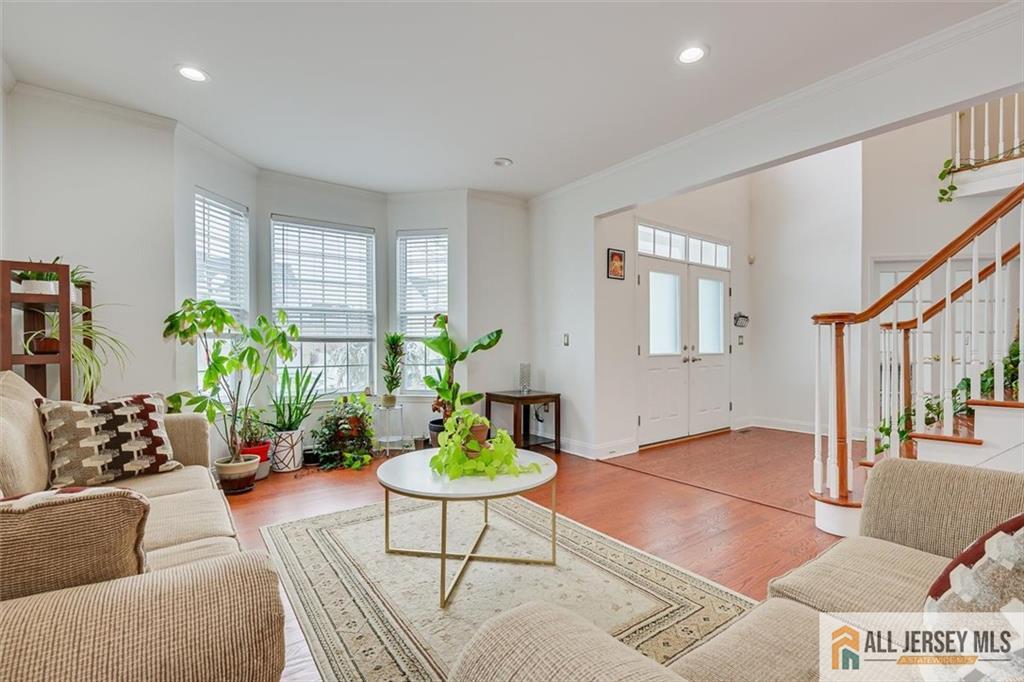 South Brunswick, New Jersey, 08852, United States, 4 Bedrooms Bedrooms, ,4 BathroomsBathrooms,Residential,Active,2019807