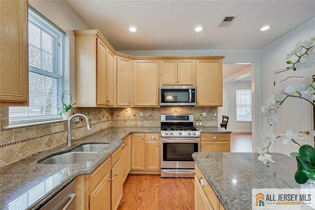 South Brunswick, New Jersey, 08852, United States, 4 Bedrooms Bedrooms, ,4 BathroomsBathrooms,Residential,Active,2019807