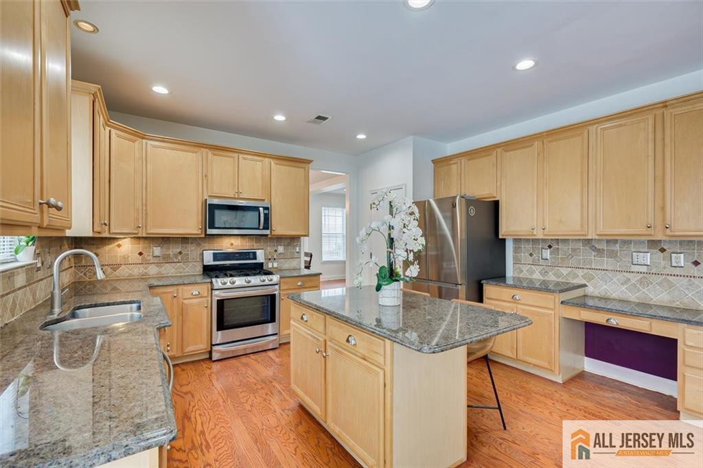 South Brunswick, New Jersey, 08852, United States, 4 Bedrooms Bedrooms, ,4 BathroomsBathrooms,Residential,Active,2019807