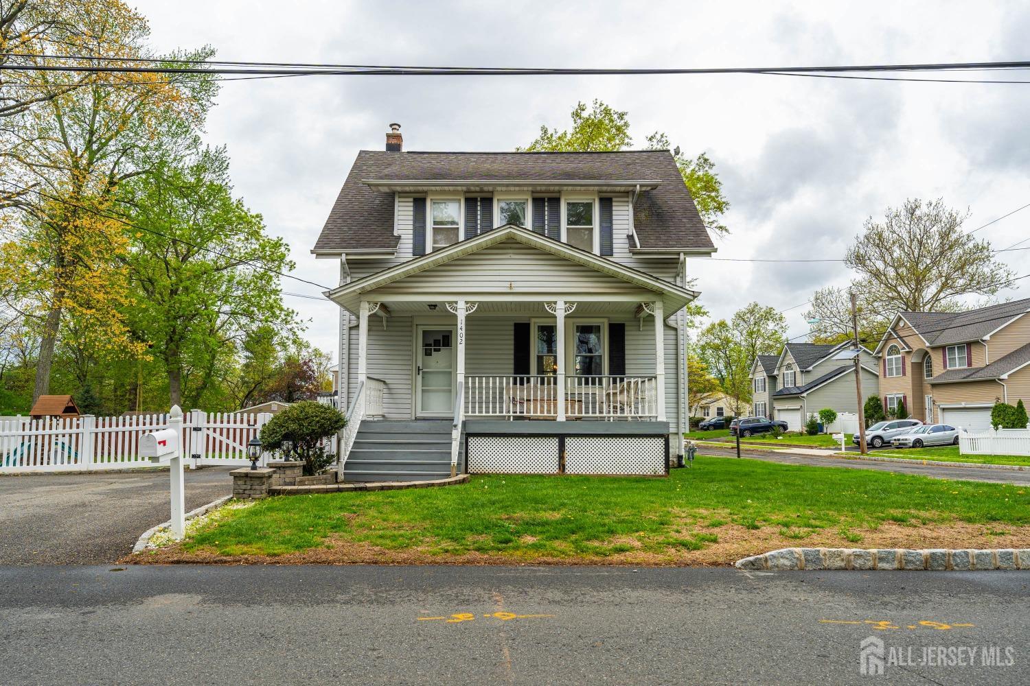 1402 Glenwood Drive, Piscataway, New Jersey image 1