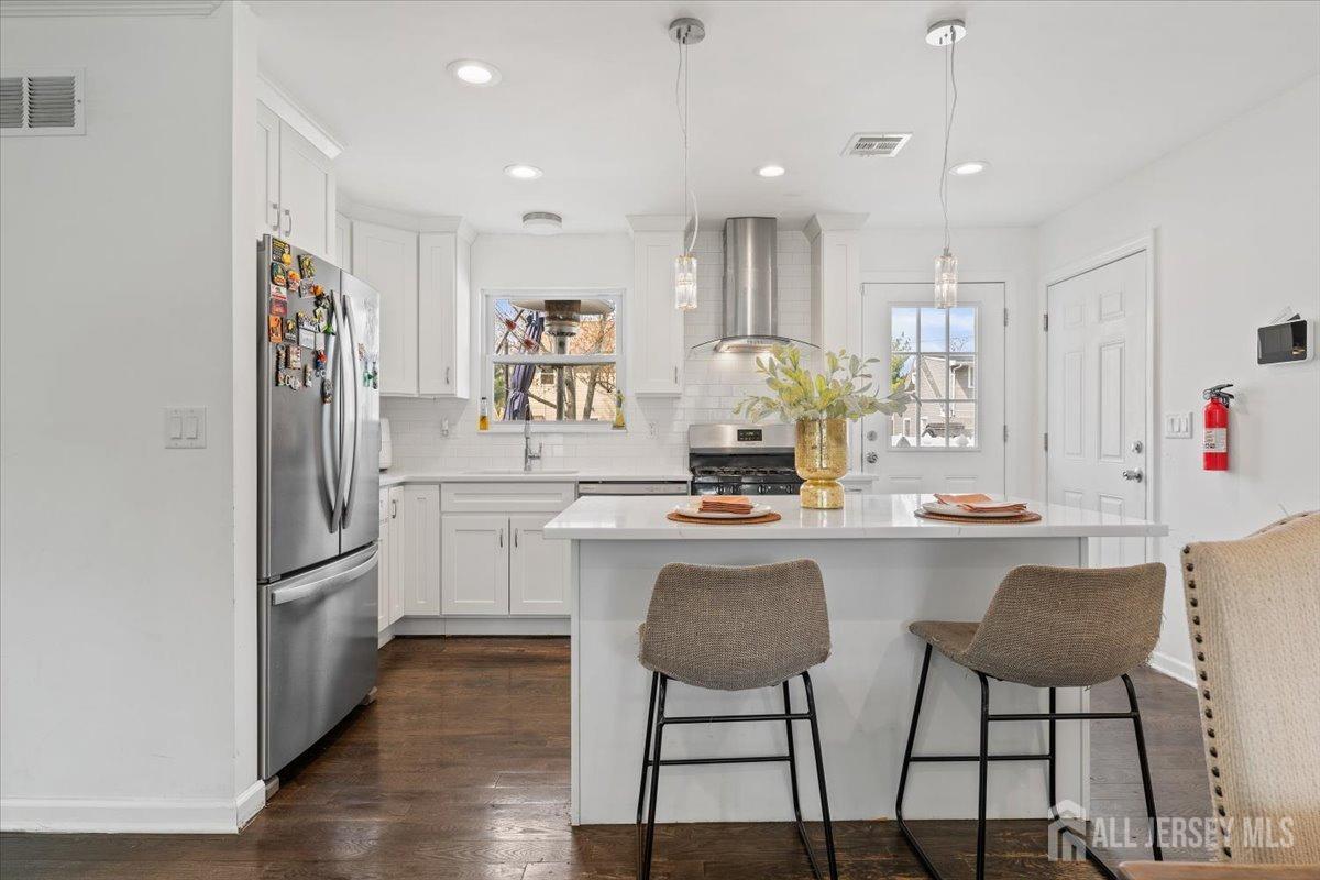 117 W Francis Street, Iselin, New Jersey image 7