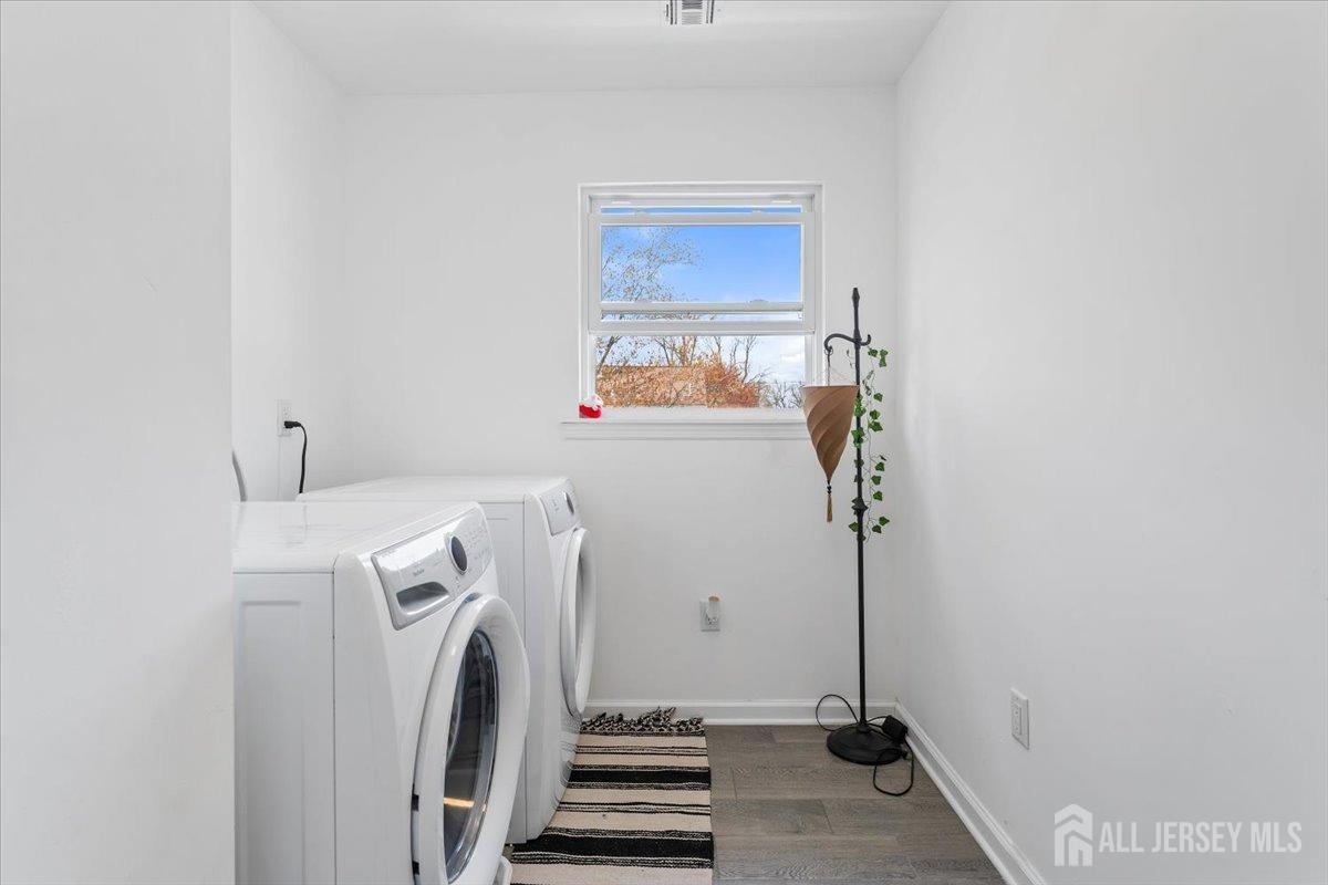 117 W Francis Street, Iselin, New Jersey image 30