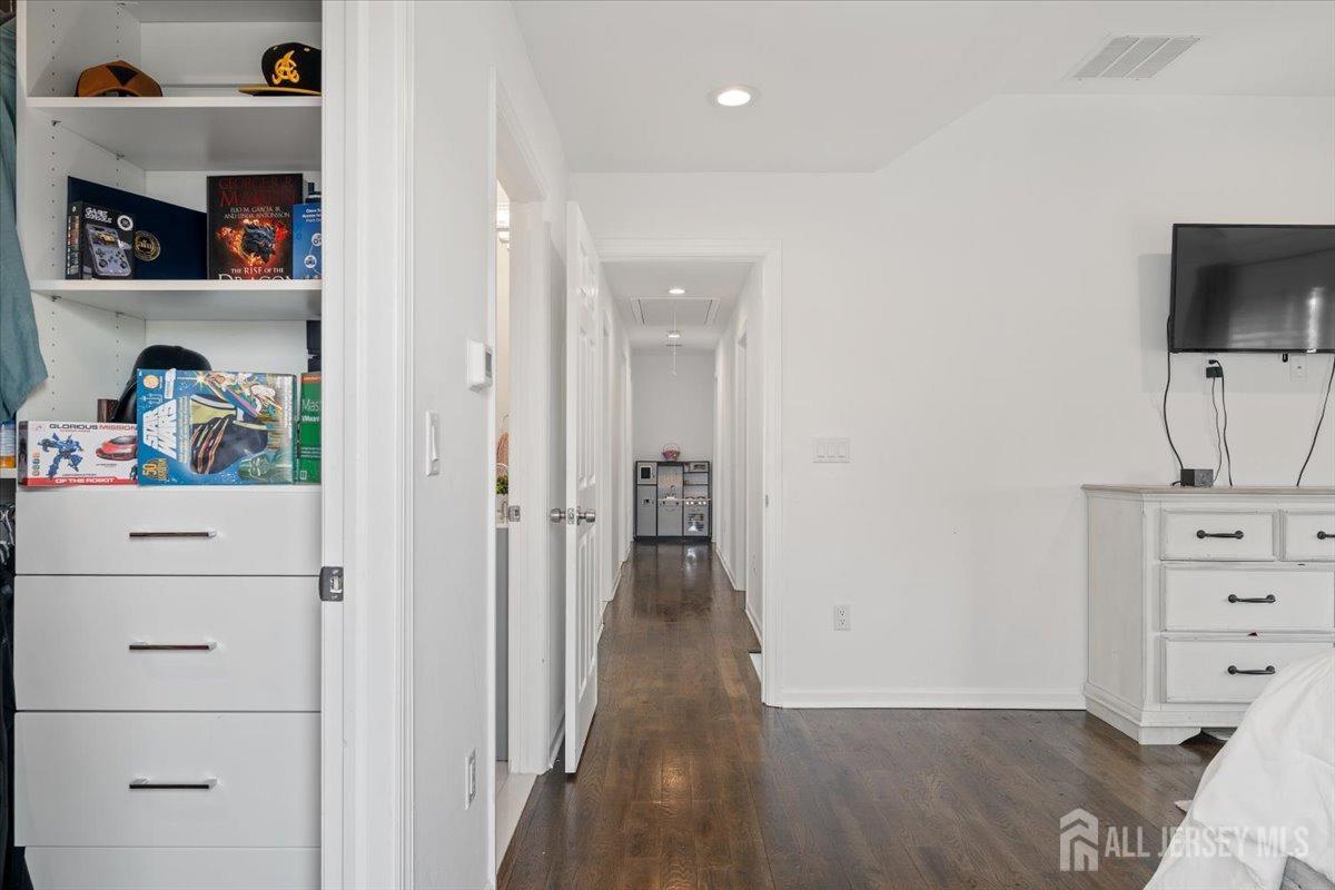 117 W Francis Street, Iselin, New Jersey image 20