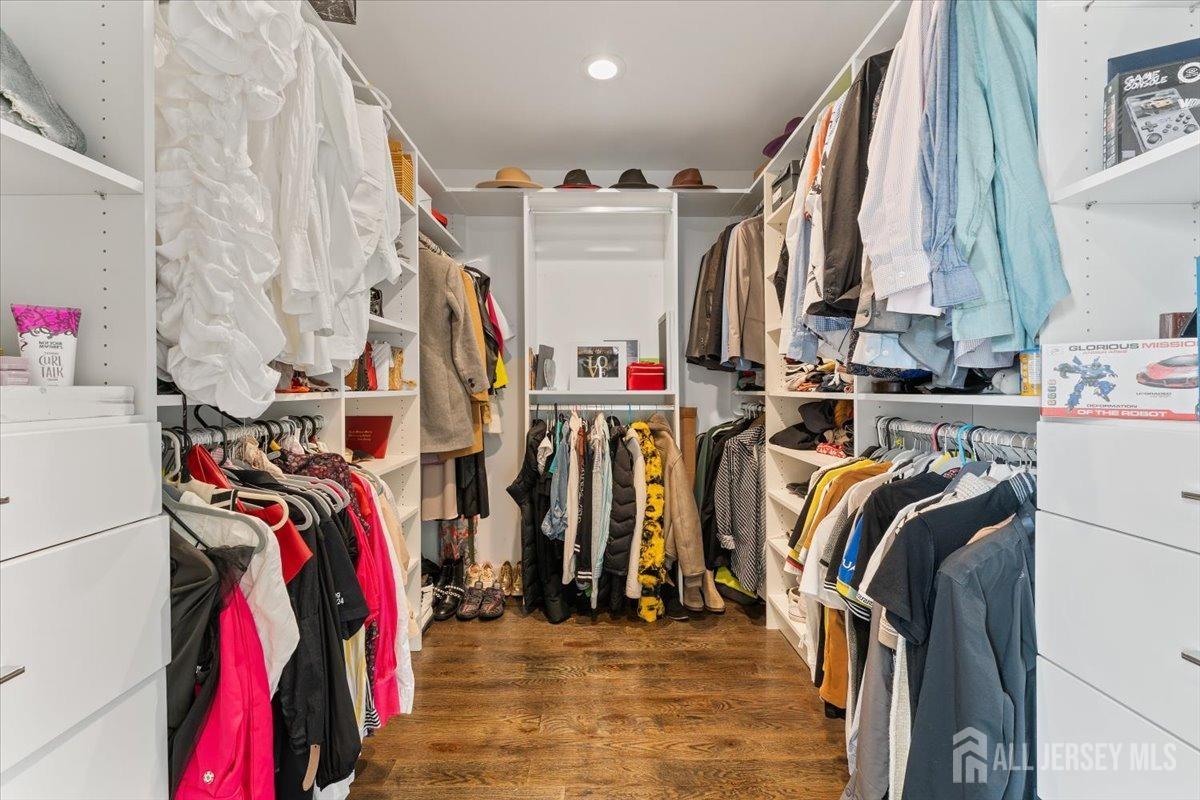 117 W Francis Street, Iselin, New Jersey image 22