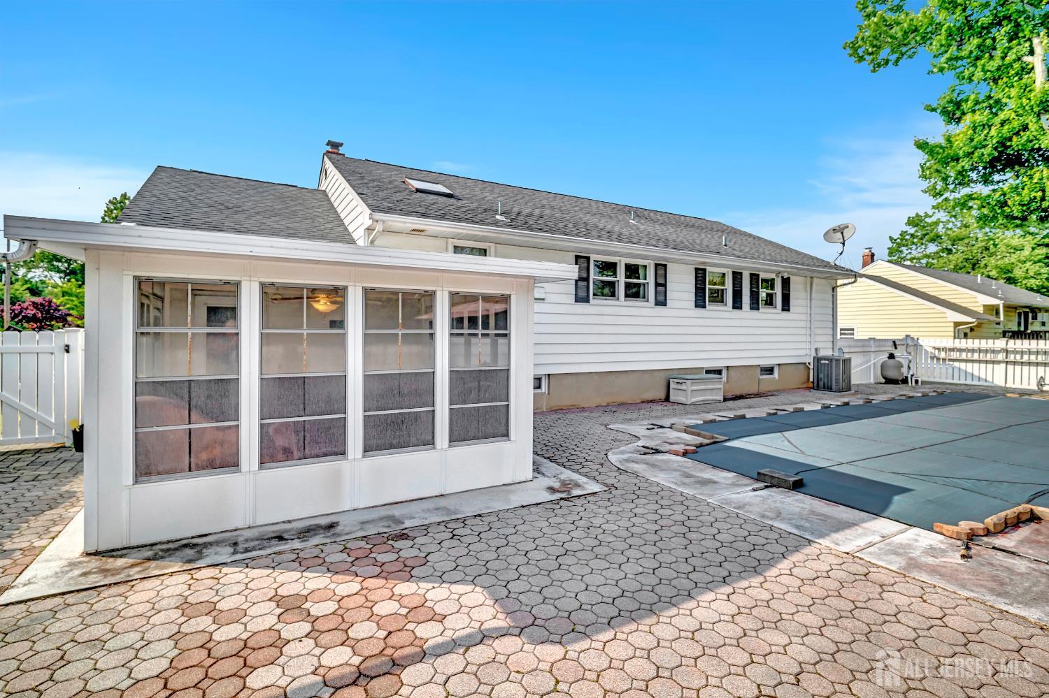 700 Sunbrite Lane, Piscataway, New Jersey image 24