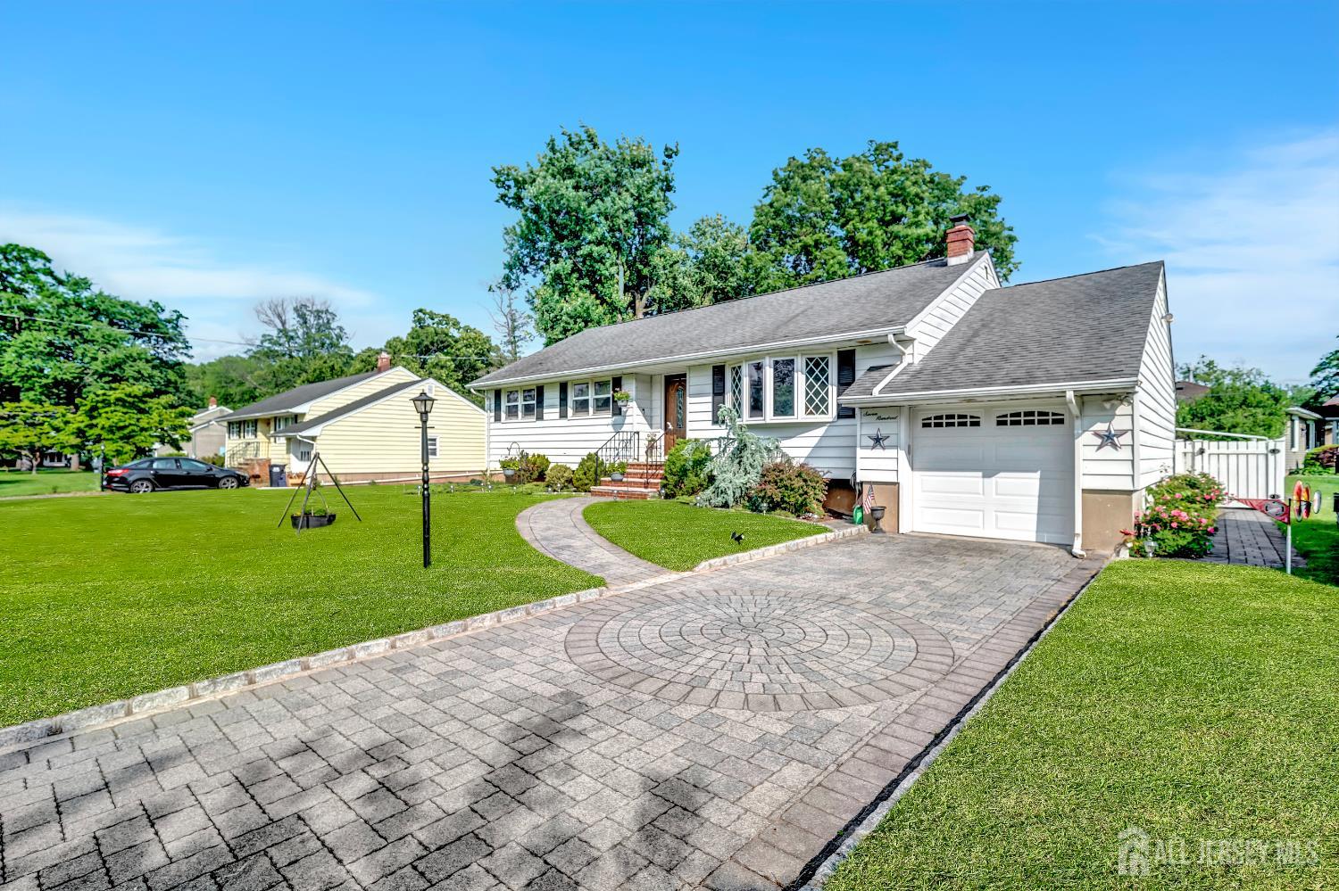 700 Sunbrite Lane, Piscataway, New Jersey image 2