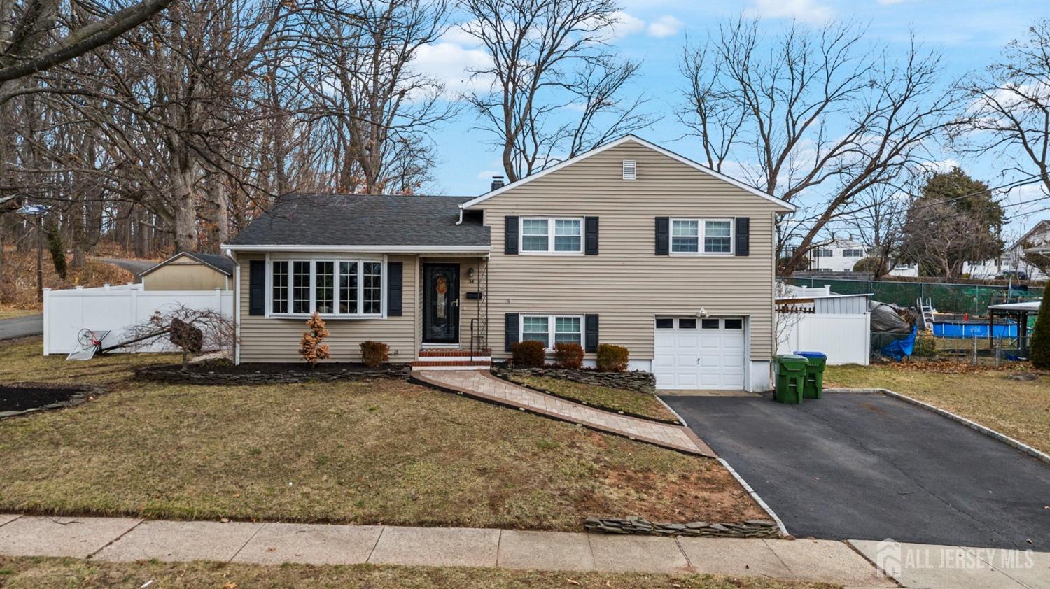 34 Grandview Avenue, Edison, New Jersey image 1