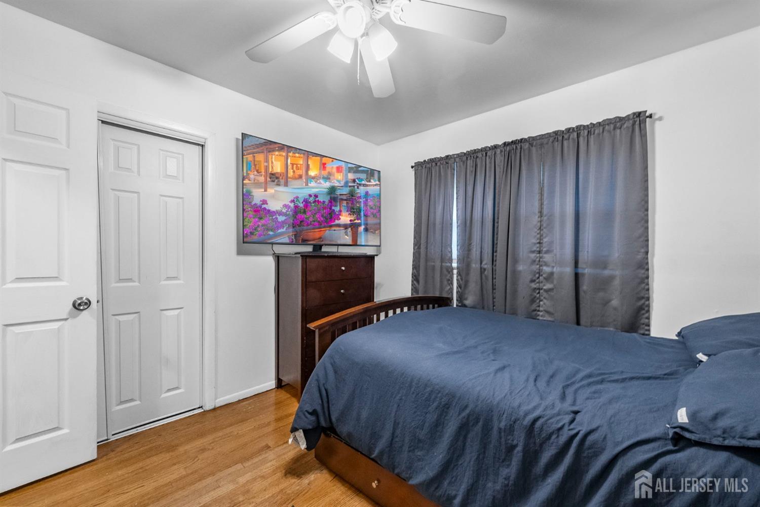 34 Grandview Avenue, Edison, New Jersey image 26