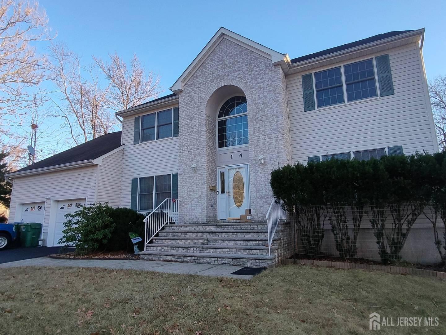 14 Stephenville Parkway, Edison, New Jersey image 1