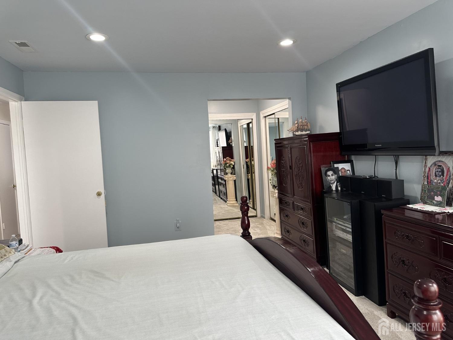 401 Jesse Way, Piscataway, New Jersey image 24