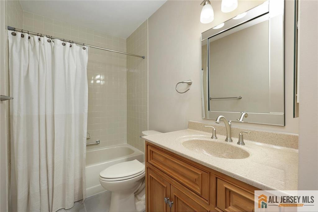 28 Edinburgh Drive #B, Monroe Township, New Jersey image 26
