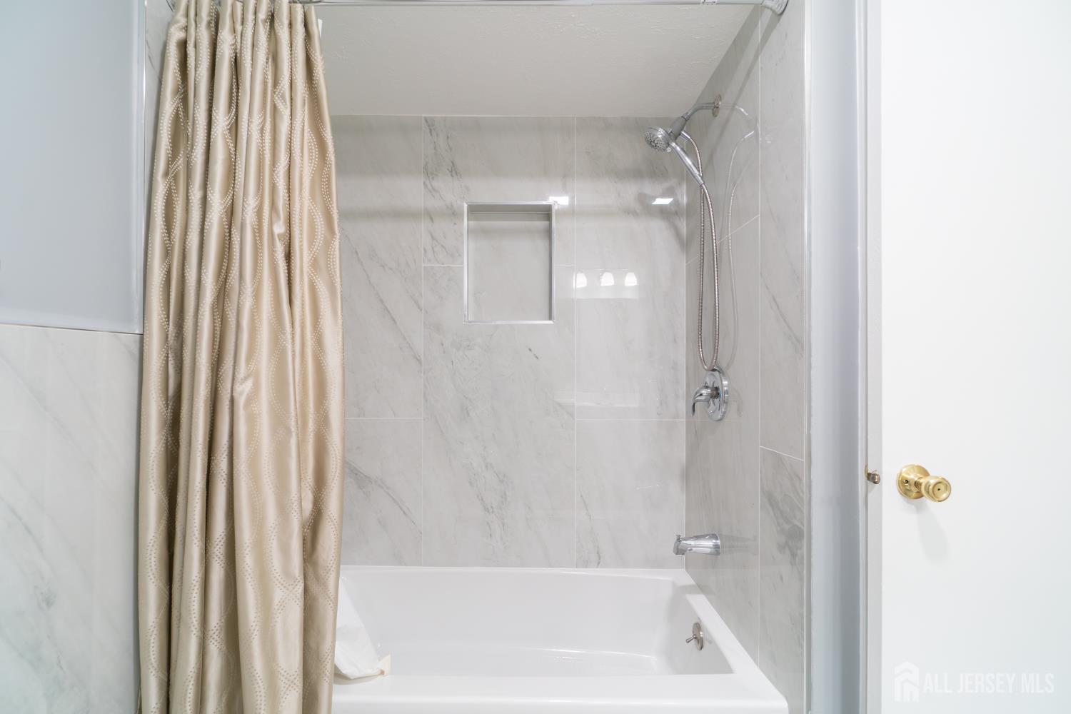 48 Woodfern Street, Edison, New Jersey image 18
