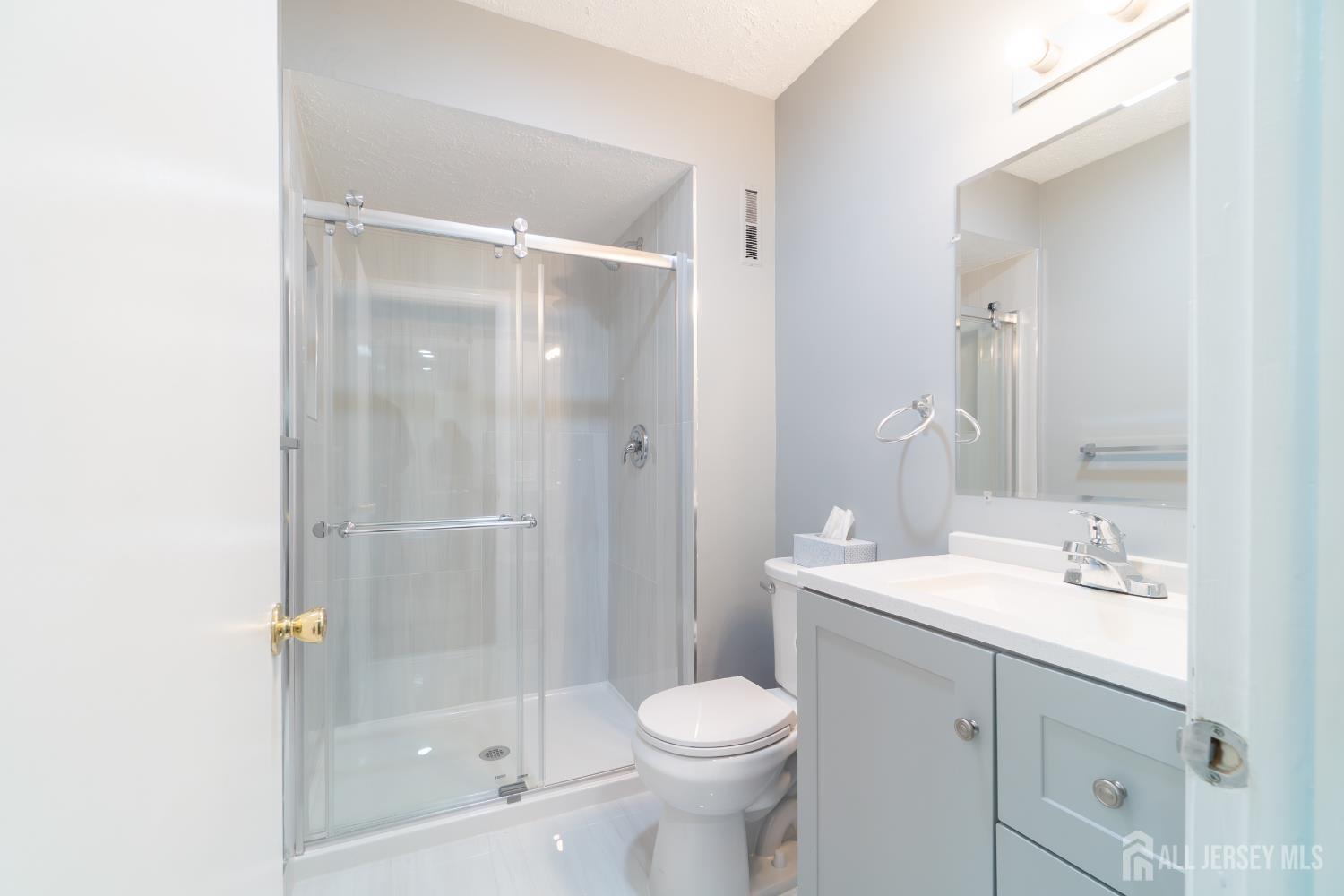 48 Woodfern Street, Edison, New Jersey image 14