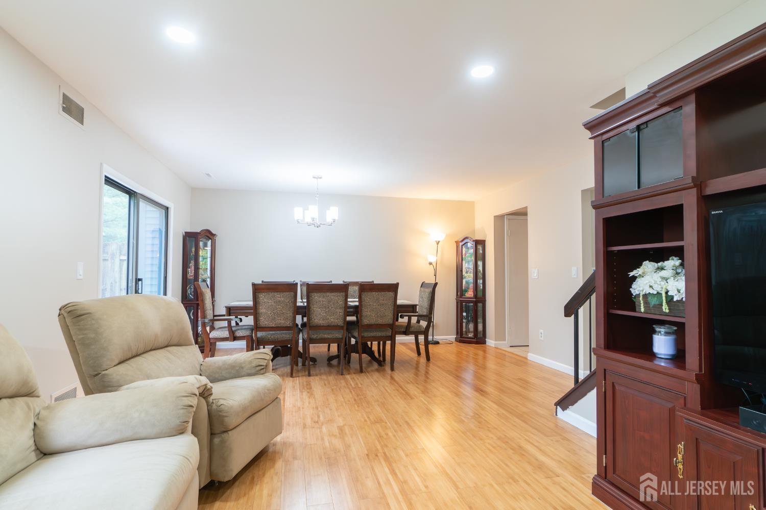 48 Woodfern Street, Edison, New Jersey image 9