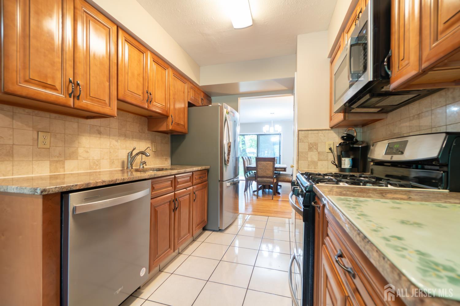 48 Woodfern Street, Edison, New Jersey image 6