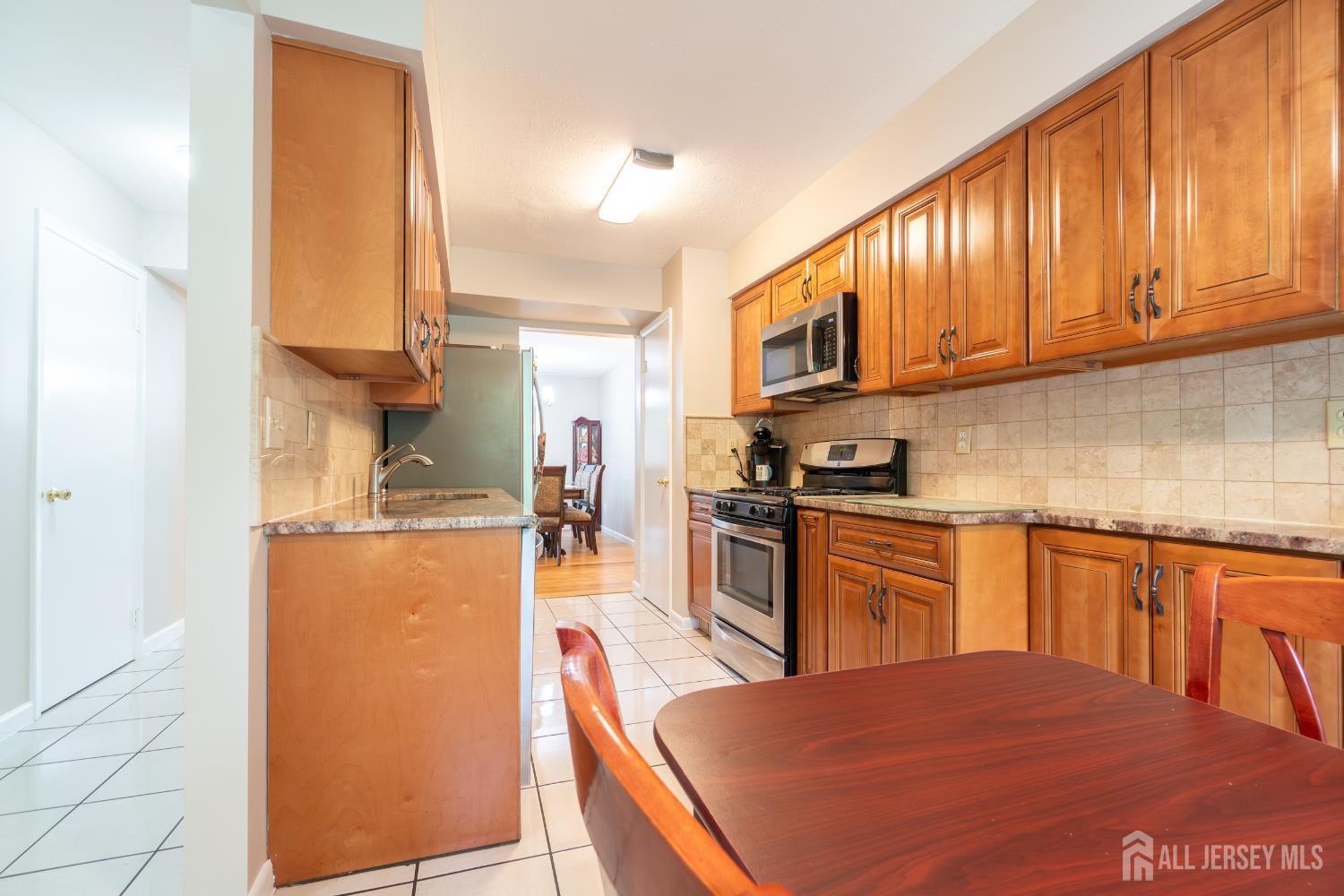 48 Woodfern Street, Edison, New Jersey image 4