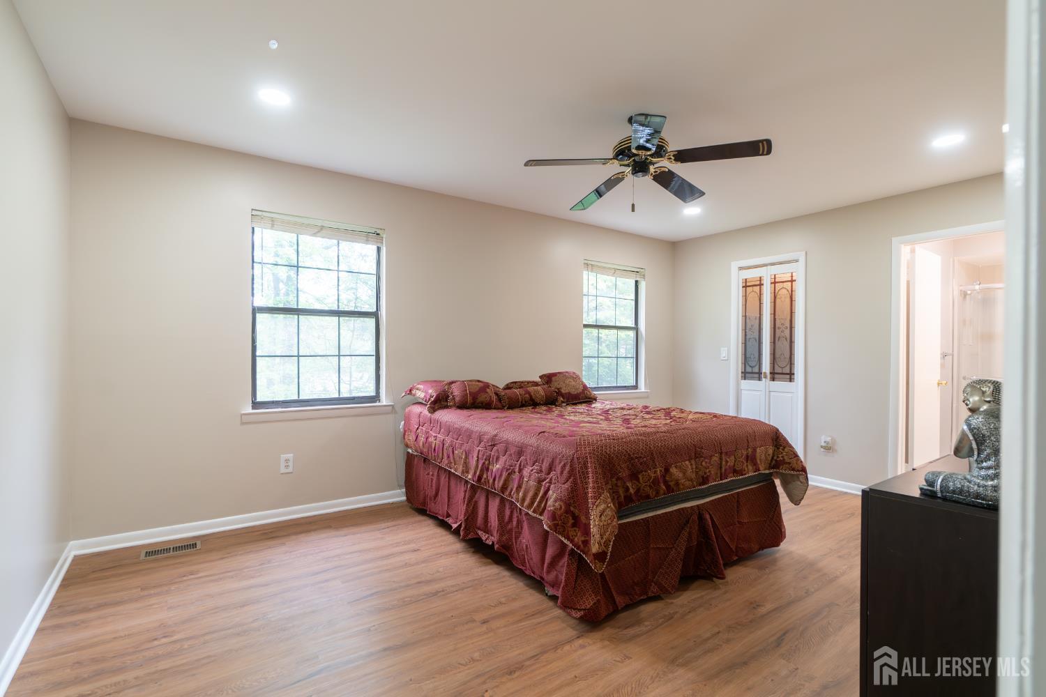 48 Woodfern Street, Edison, New Jersey image 11