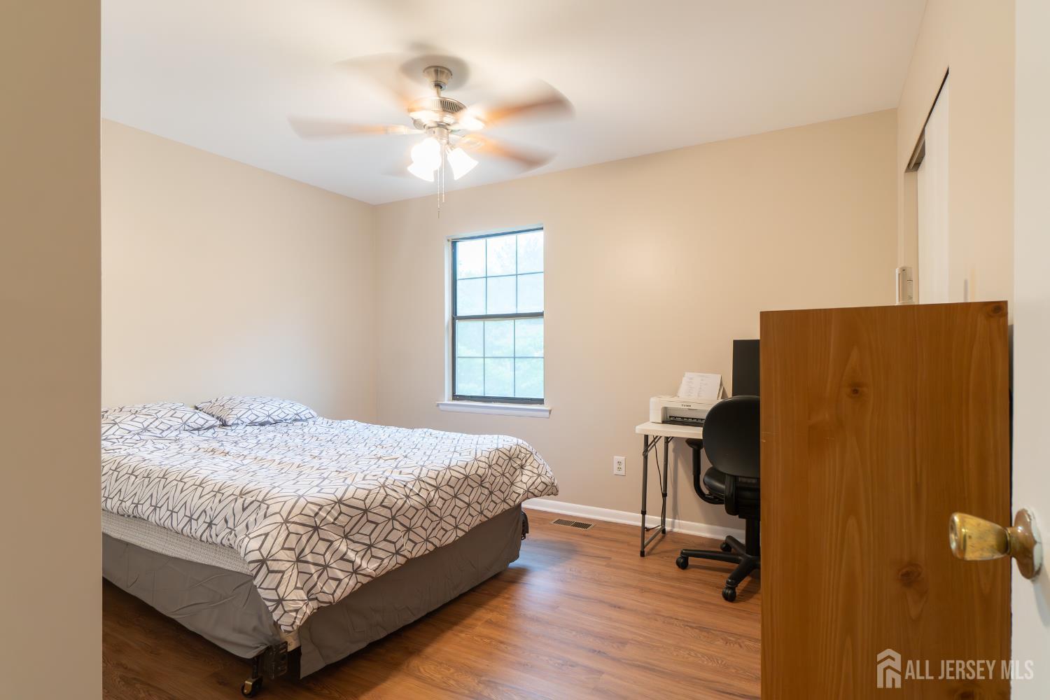 48 Woodfern Street, Edison, New Jersey image 15